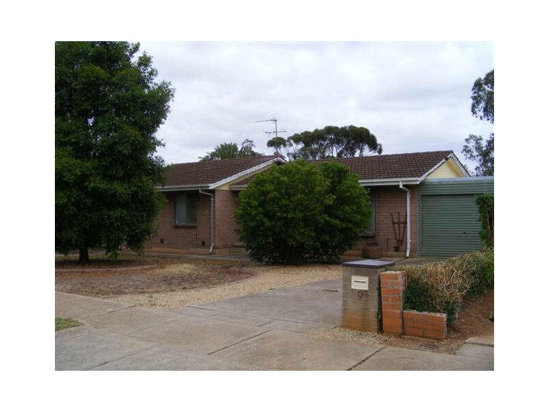 9 BARRINGTON ROAD, Elizabeth Downs SA 5113