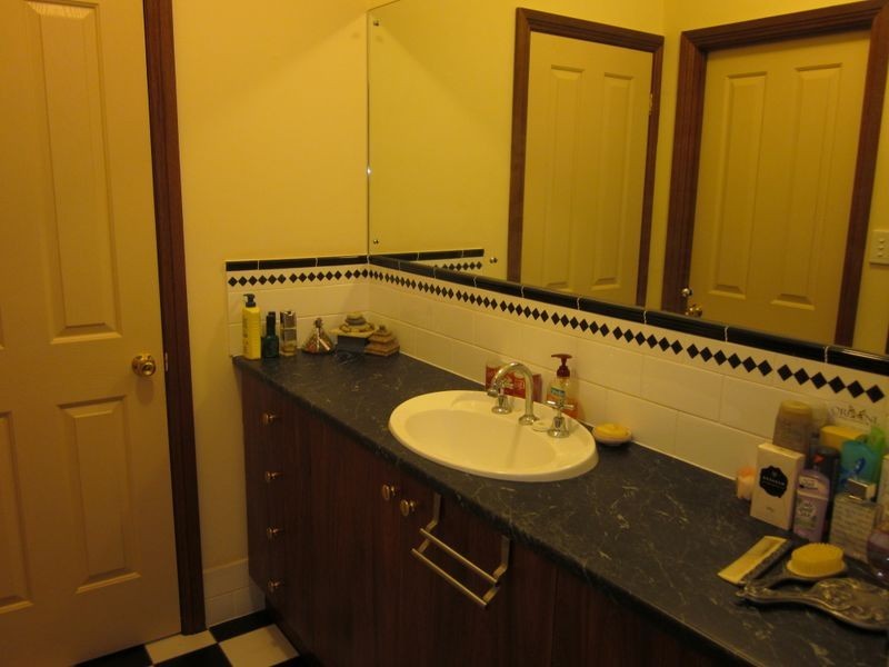 5 Challen Court, Evanston Park SA 5116