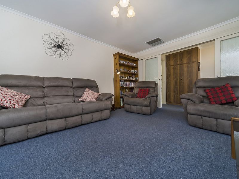 12 Newkree Road, Evanston Park SA 5116