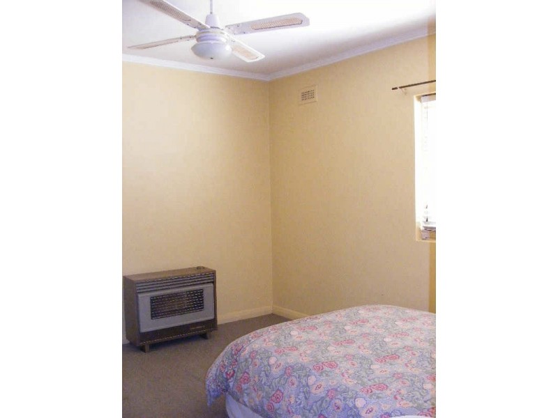 1 RAILWAY CRESCENT, Evanston SA 5116