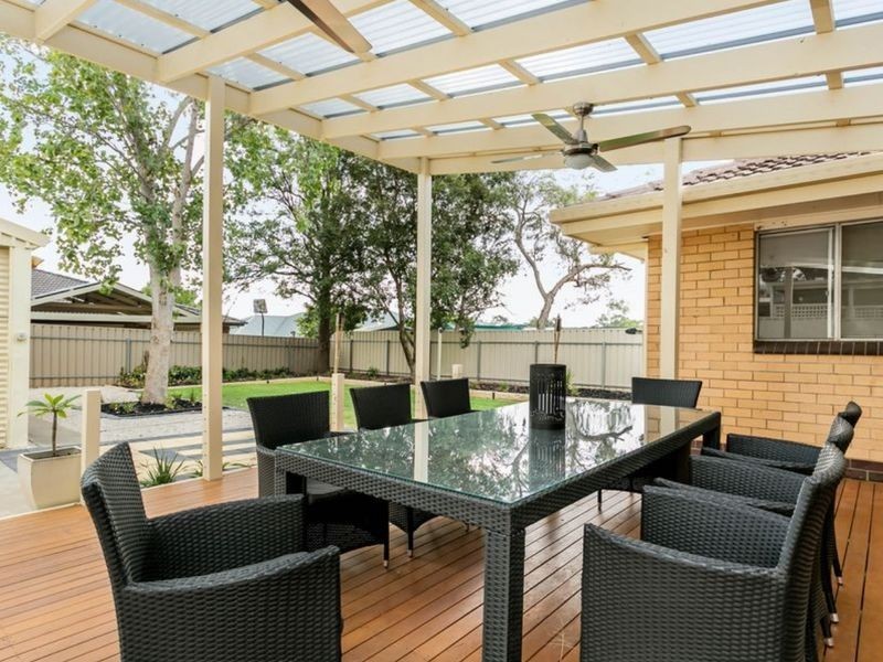 34 St Albans Road, Evanston Park SA 5116