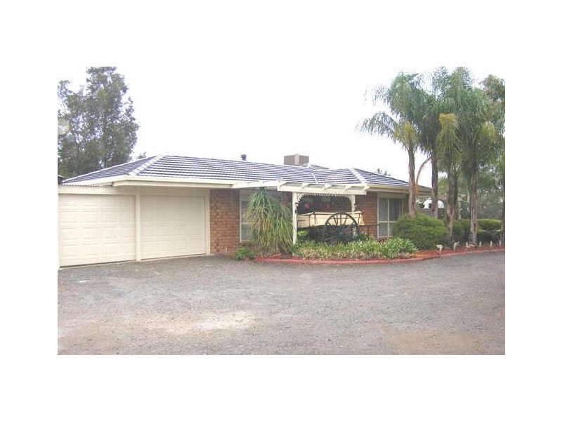 4 MARGARET ROAD, Lewiston SA 5501