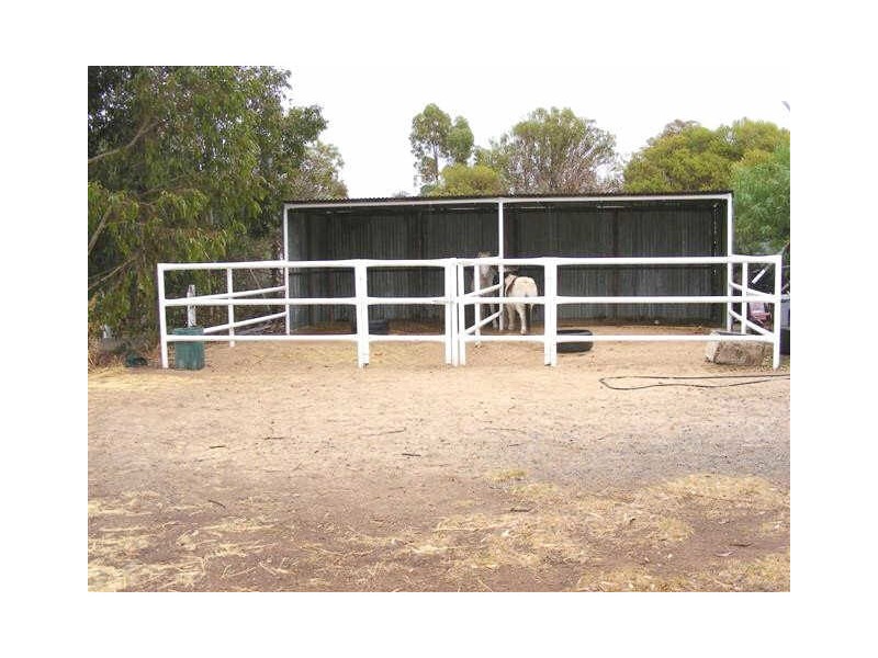 4 MARGARET ROAD, Lewiston SA 5501