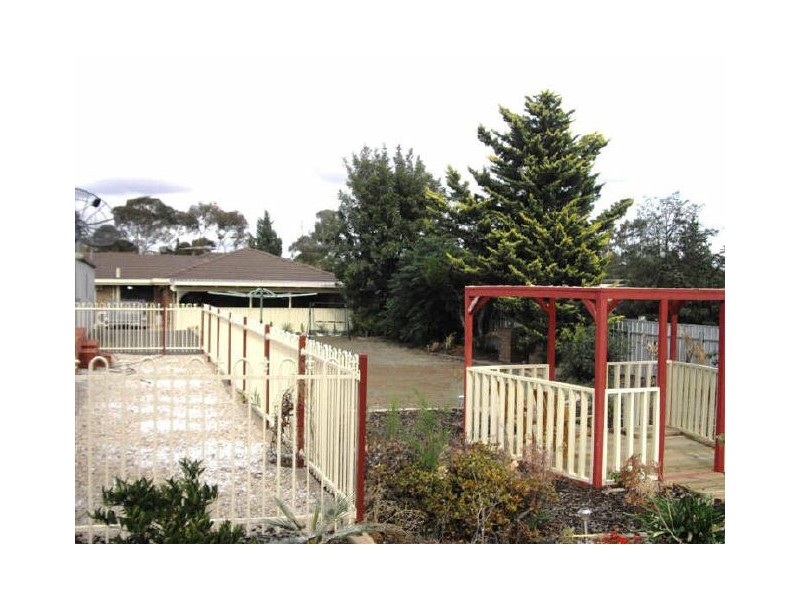 96 LYNDOCH ROAD, Gawler East SA 5118