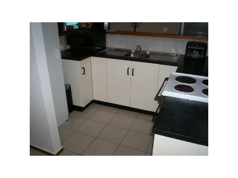 2A BARNETT STREET, Evanston SA 5116