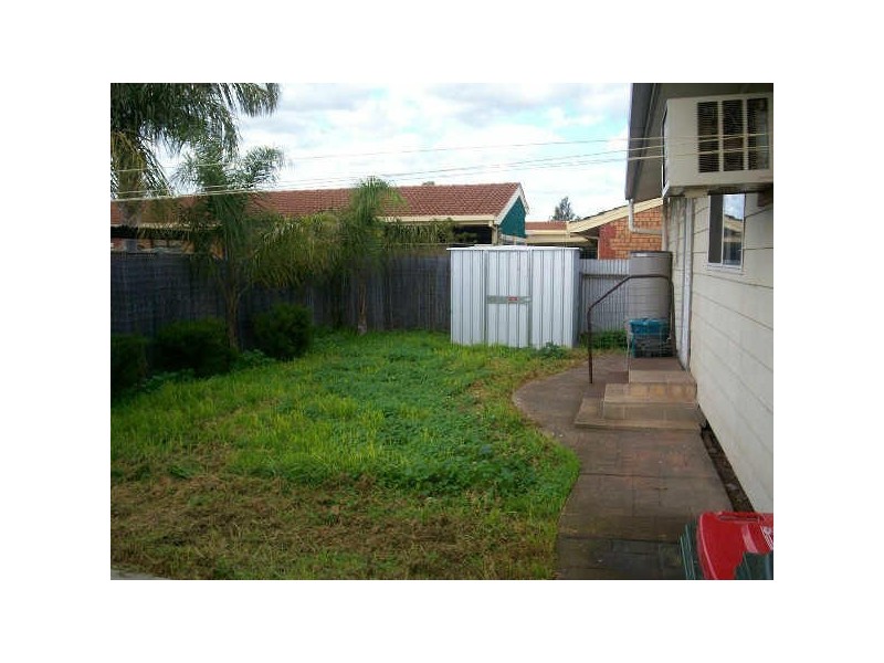 2A BARNETT STREET, Evanston SA 5116