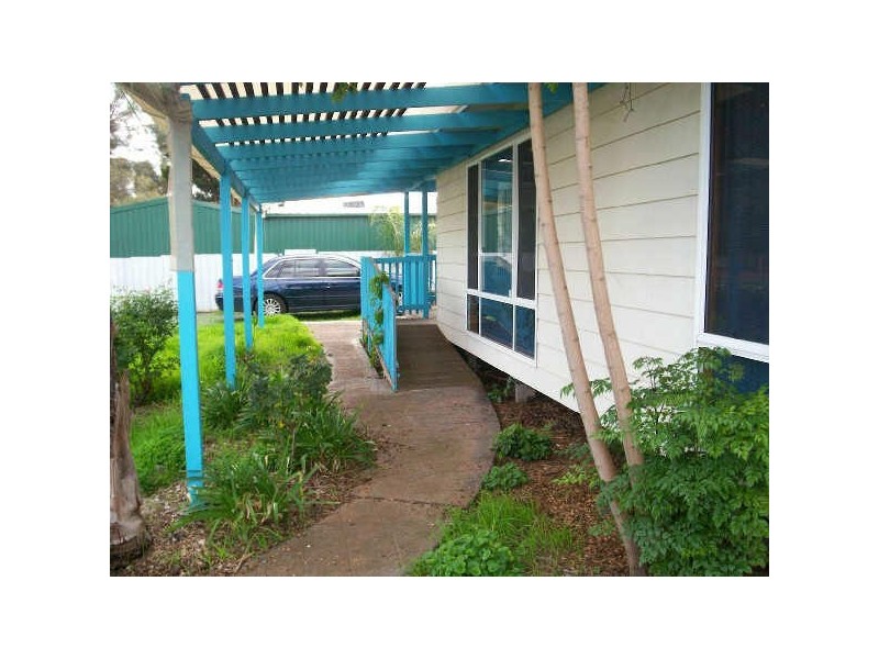 2A BARNETT STREET, Evanston SA 5116