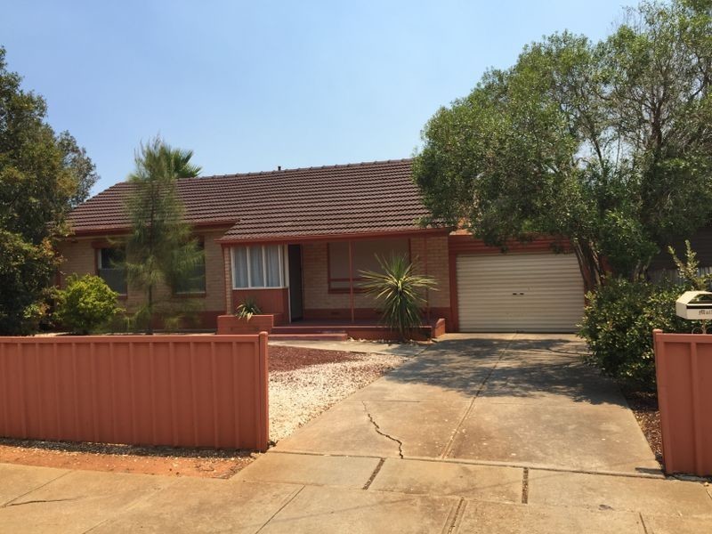 19 Crisp Road, Elizabeth Downs SA 5113