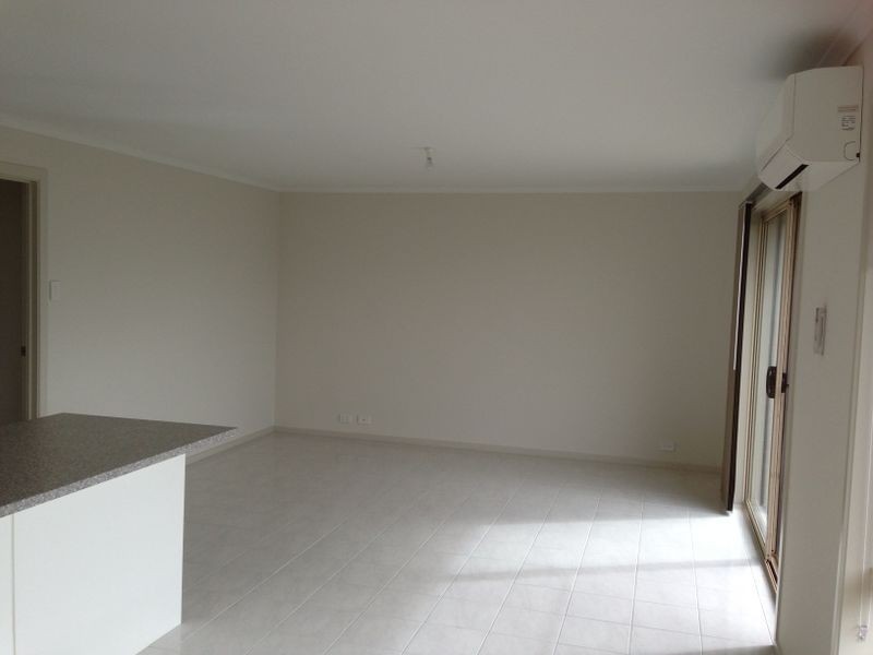 8 Garrad Street, Blakeview SA 5114