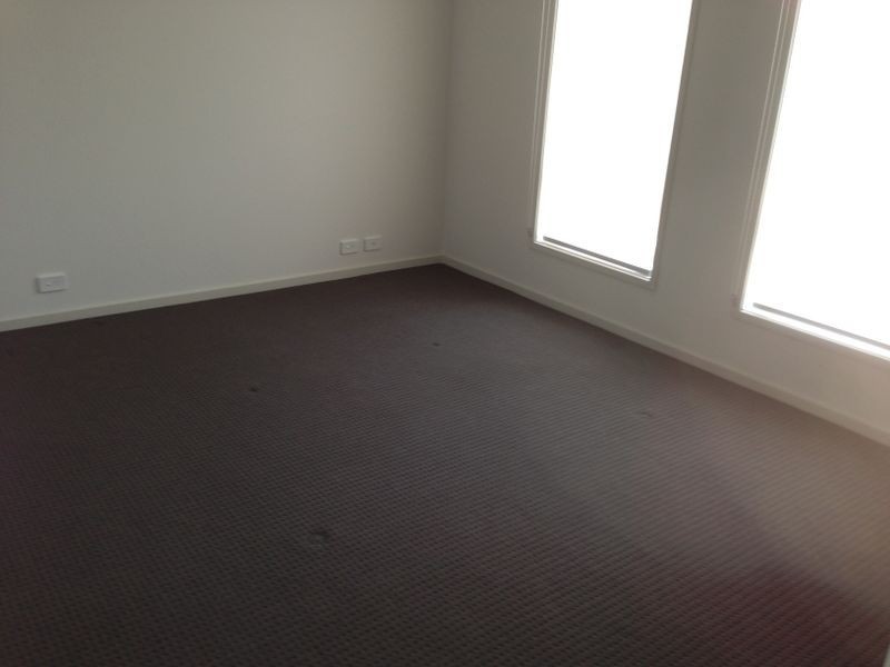 8 Garrad Street, Blakeview SA 5114