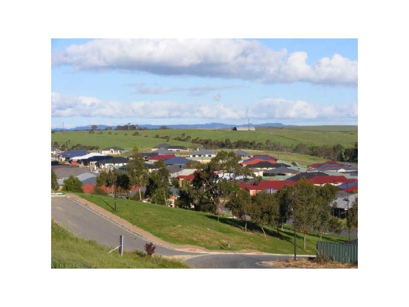 LOT 303 SHRIKE PLACE, Hewett SA 5118