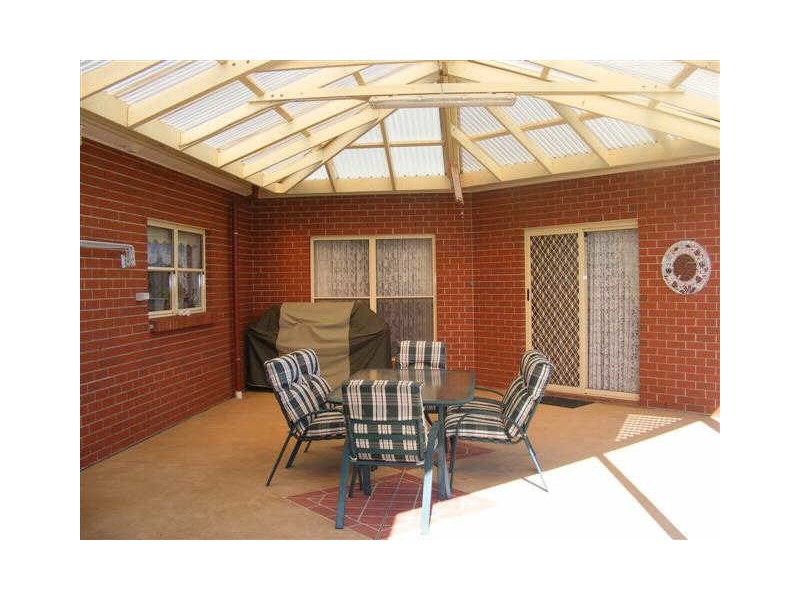 12 KINGFISHER DRIVE, Hewett SA 5118