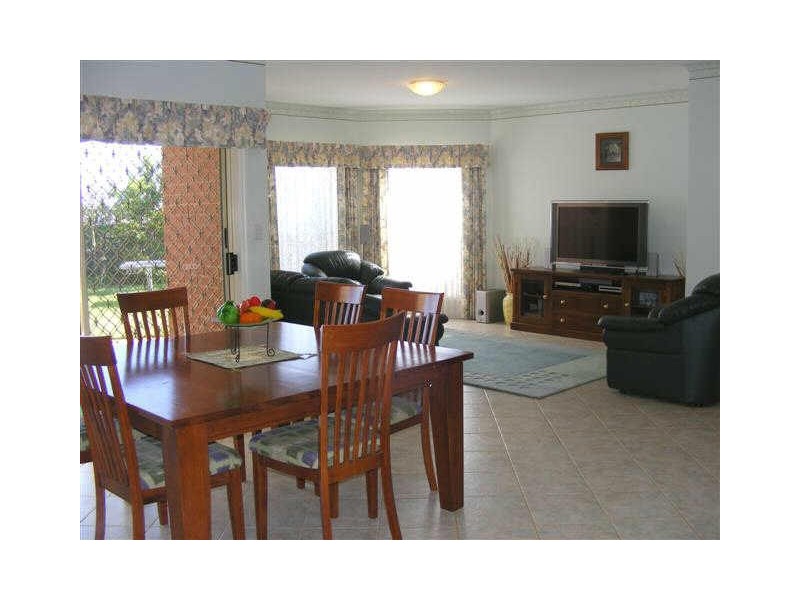 12 KINGFISHER DRIVE, Hewett SA 5118