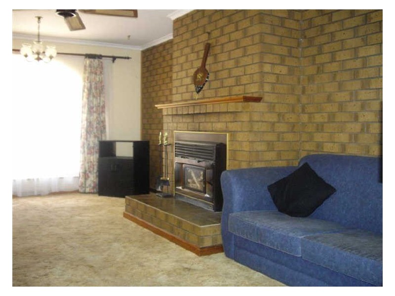 60 LYNDOCH ROAD, Gawler East SA 5118