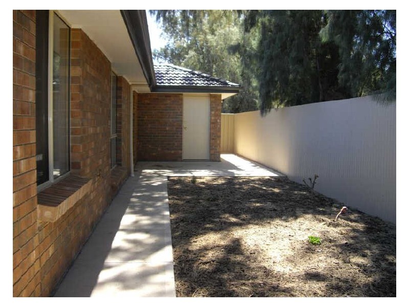 3/1b YOUNG TERRACE, Evanston Gardens SA 5116