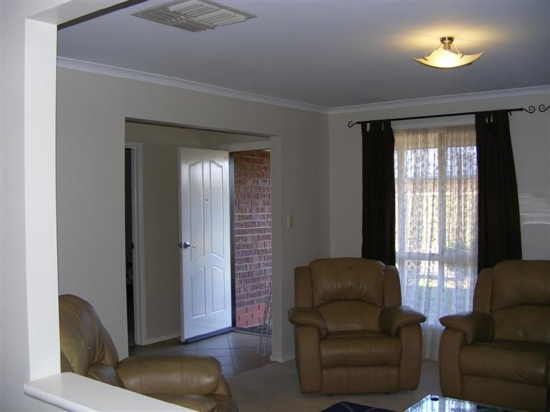 12 DAWN CLOSE, Andrews Farm SA 5114