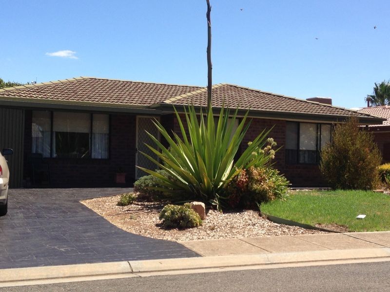 17 Causby Crescent, Willaston SA 5118