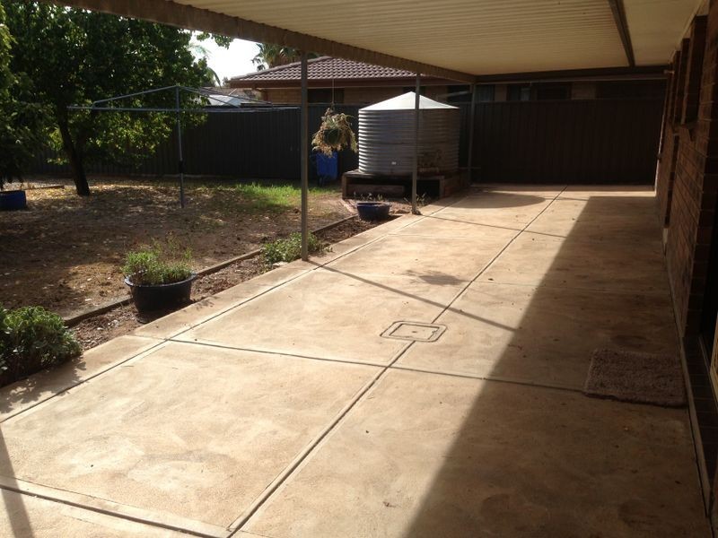 17 Causby Crescent, Willaston SA 5118