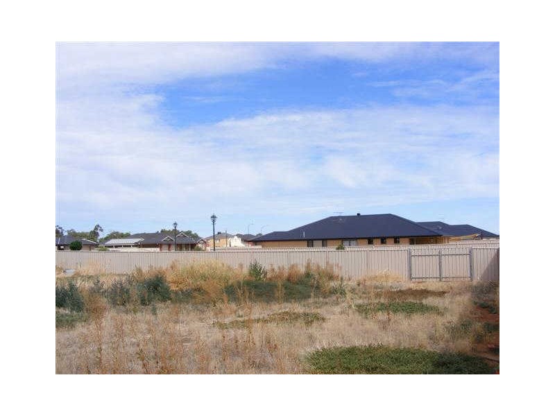 1 DAPHNE STREET, Angle Vale SA 5117