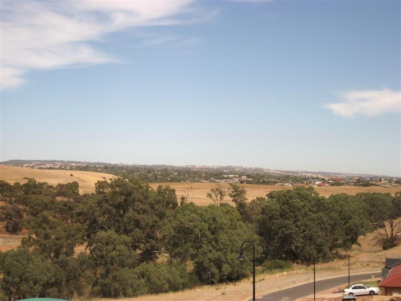 LOT 92 LORIKEET GROVE, Hewett SA 5118
