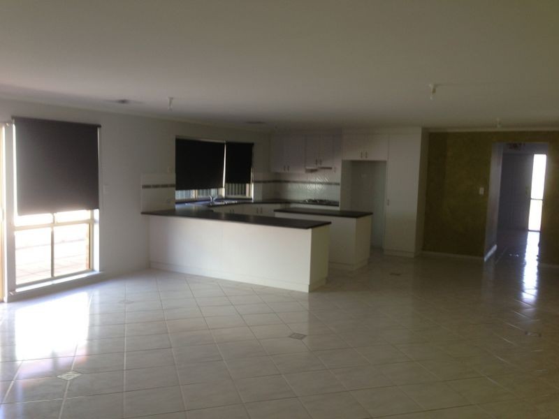 16 Sheriff Street, Gawler South SA 5118