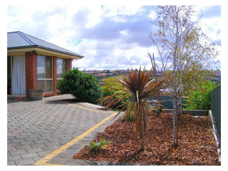 8 Goldfinch Way, Hewett SA 5118