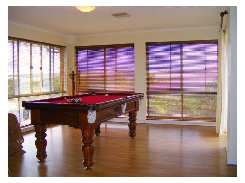 8 Goldfinch Way, Hewett SA 5118