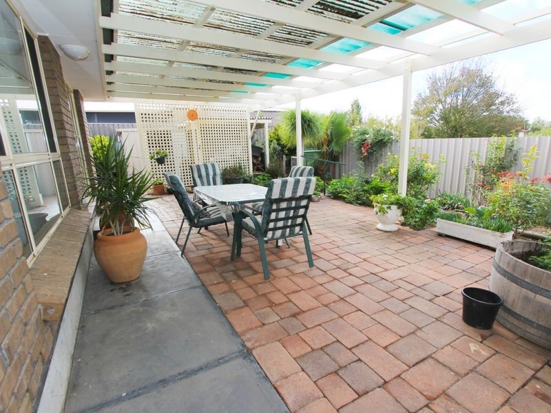 16 Knight Street, Willaston SA 5118