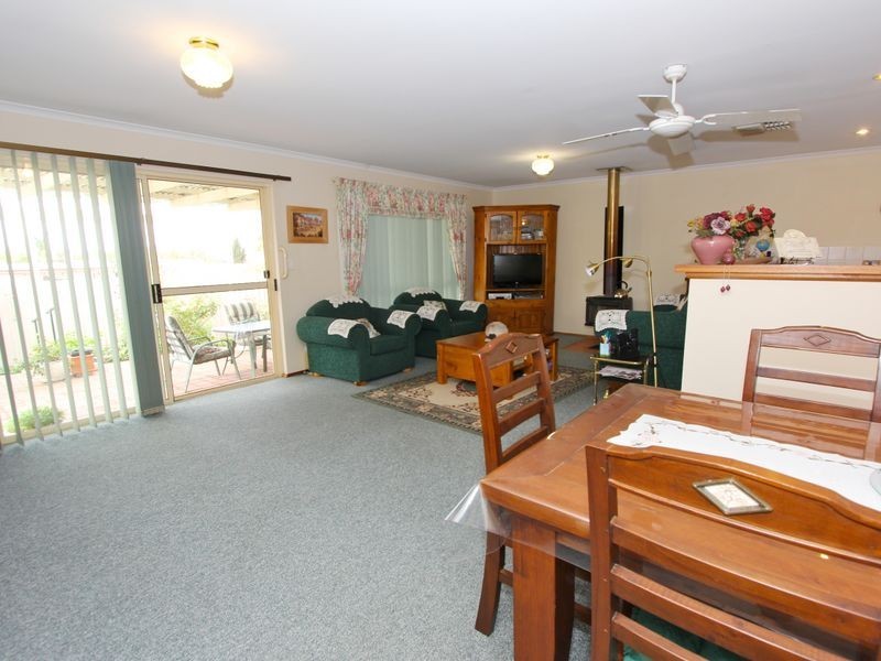 16 Knight Street, Willaston SA 5118