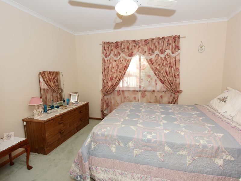 16 Knight Street, Willaston SA 5118