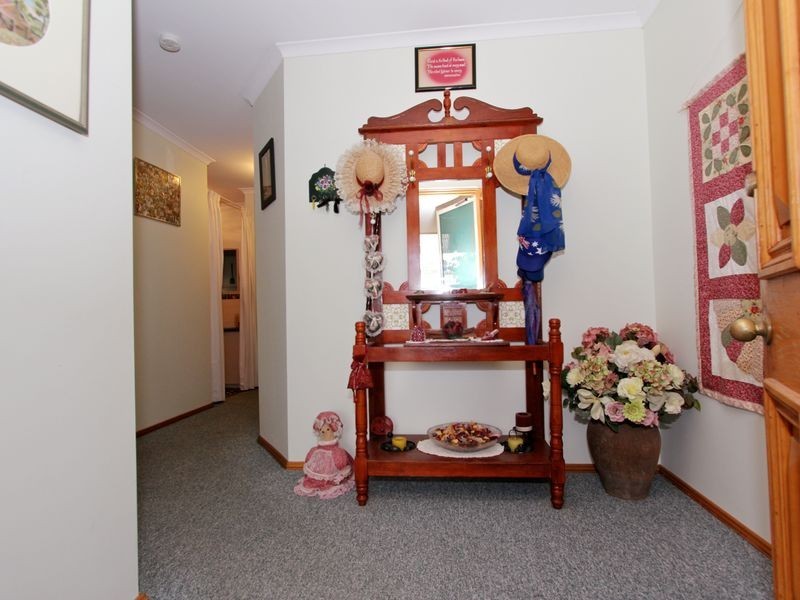 16 Knight Street, Willaston SA 5118