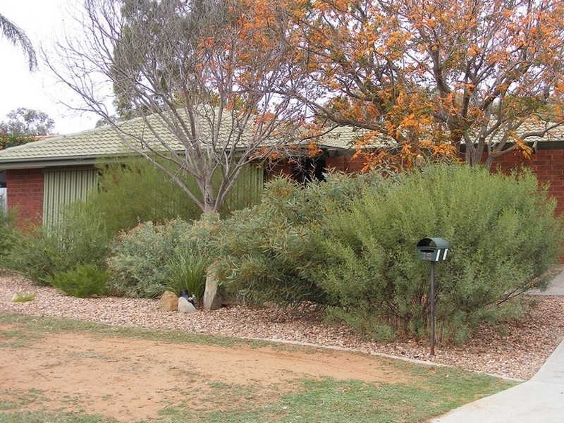 12 GREY CRESCENT, Evanston Gardens SA 5116