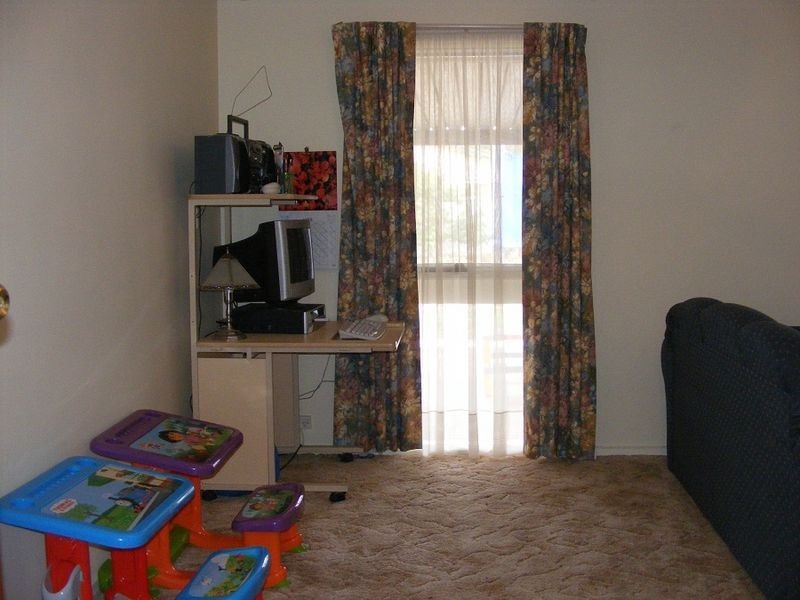 12 GREY CRESCENT, Evanston Gardens SA 5116