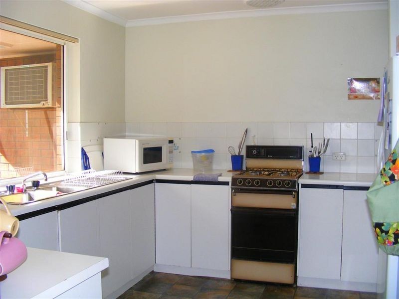 1/25 HOLMES STREET, Willaston SA 5118