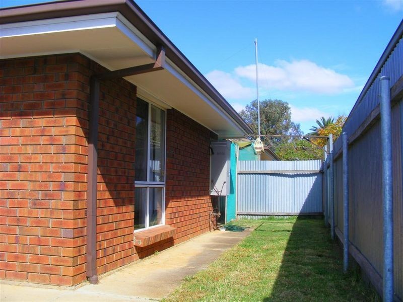 1/25 HOLMES STREET, Willaston SA 5118