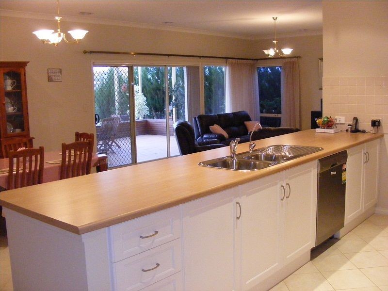 80 KINGFISHER DRIVE, Hewett SA 5118