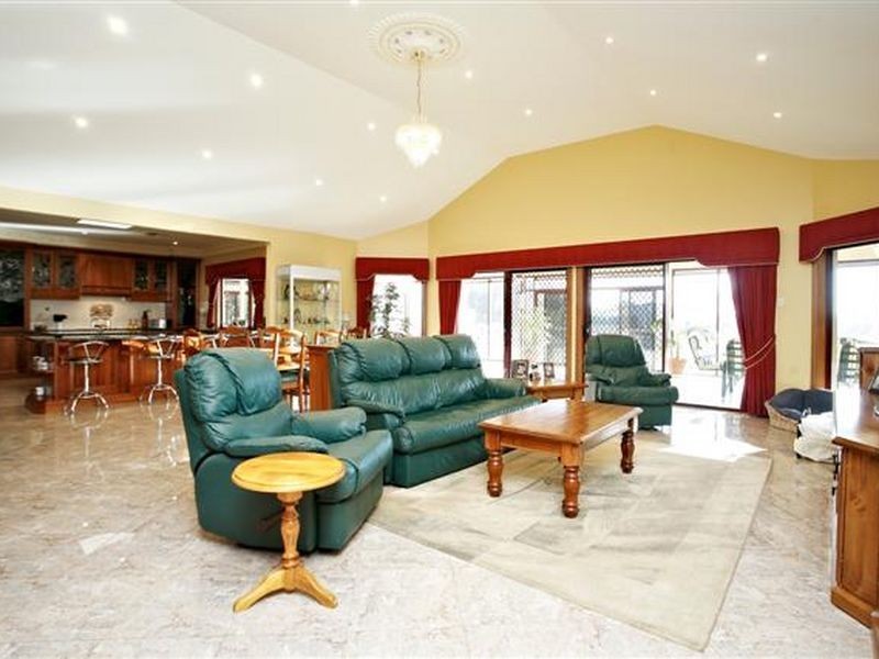 19 Barkley Drive, Gawler Belt SA 5118