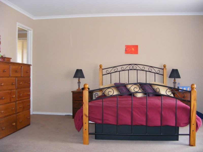 160 PRESIDENT AVENUE, Andrews Farm SA 5114