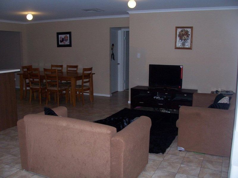 160 PRESIDENT AVENUE, Andrews Farm SA 5114