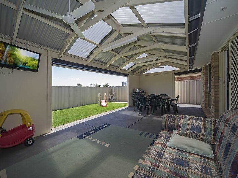 24 Witt Way, Evanston Park SA 5116