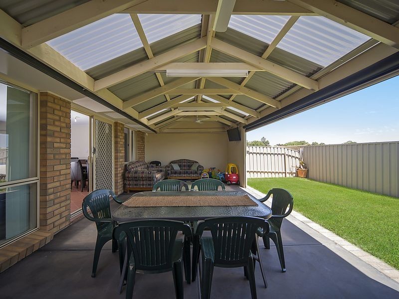 24 Witt Way, Evanston Park SA 5116