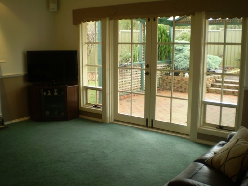 6 CHARLES FRY COURT, Williamstown SA 5351