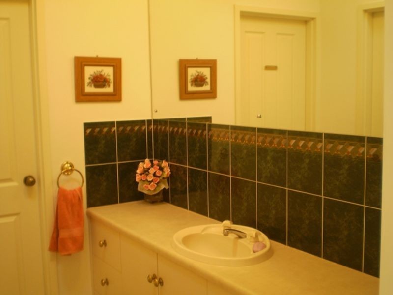 6 CHARLES FRY COURT, Williamstown SA 5351
