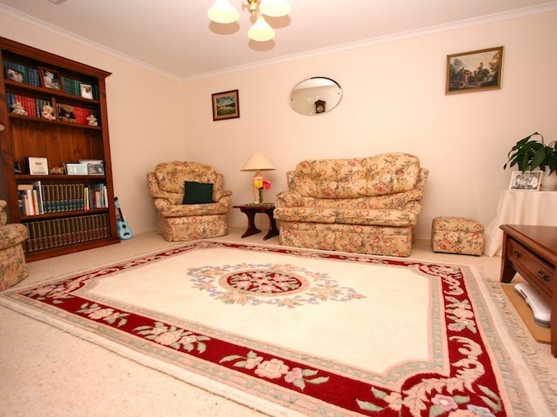 8 COLEMAN PARADE, Evanston Park SA 5116