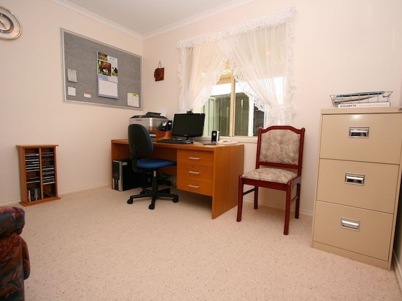 8 COLEMAN PARADE, Evanston Park SA 5116