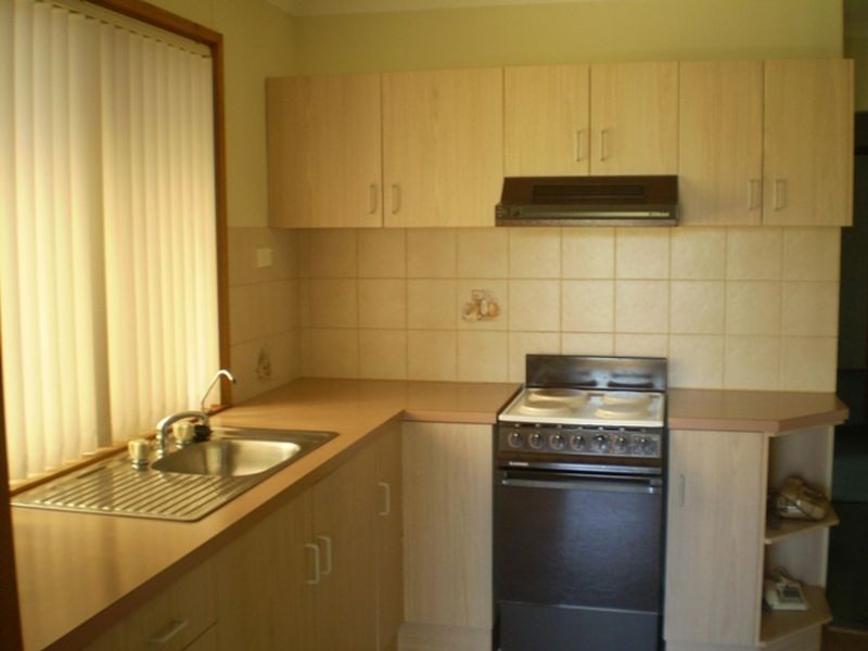 162 CASUARINA AVENUE, Hillier SA 5116