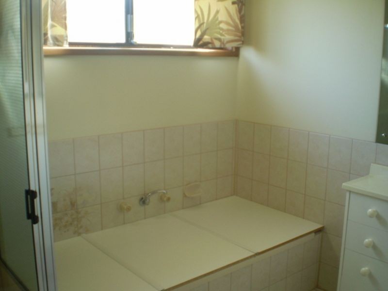 162 CASUARINA AVENUE, Hillier SA 5116