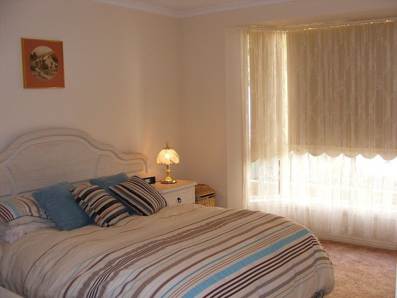 37A Warooka Crescent, Smithfield SA 5114