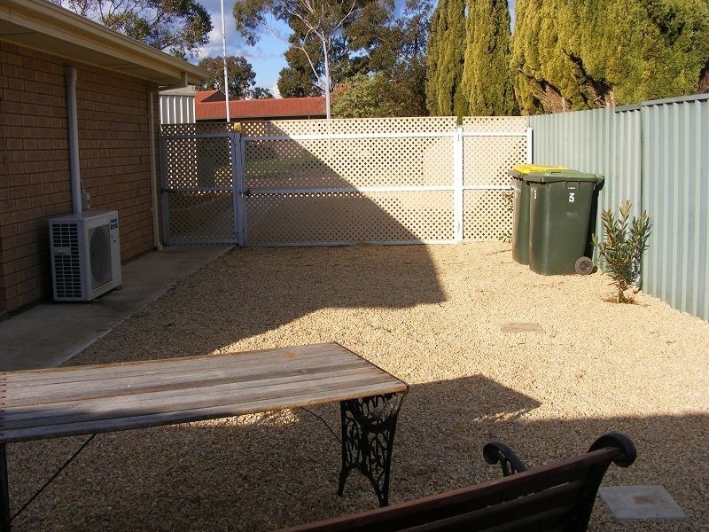 37A Warooka Crescent, Smithfield SA 5114