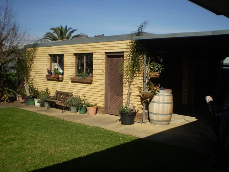 34 QUONDONG AVENUE, Parafield Gardens SA 5107